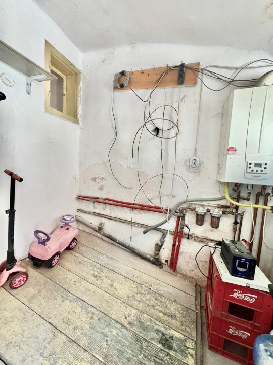 COMISION 0% Casa individuala cu 6 camere de vanzare, zona Lipovei 14, foxfort.ro