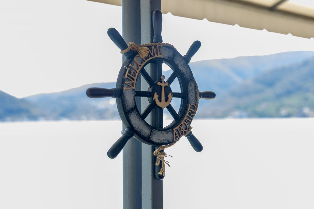 Dubova | Pensiune de vânzare | Ponton restaurant 20, foxfort.ro