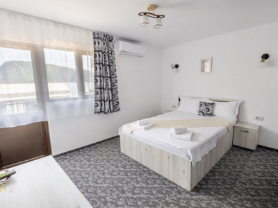 Dubova | Pensiune de vânzare | Ponton restaurant imagine mica 7, foxfort.ro