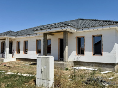 Duplex cu 3 camere, de vanzare in Sanandrei