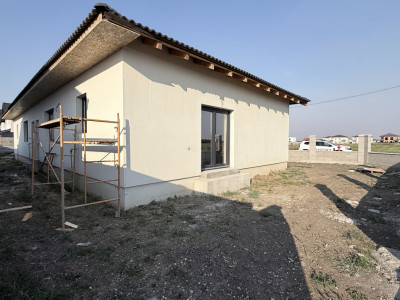 COMISION 0% Duplex individual cu 3 camere si 380 mp teren - Mosnita Noua imagine mica 2, foxfort.ro