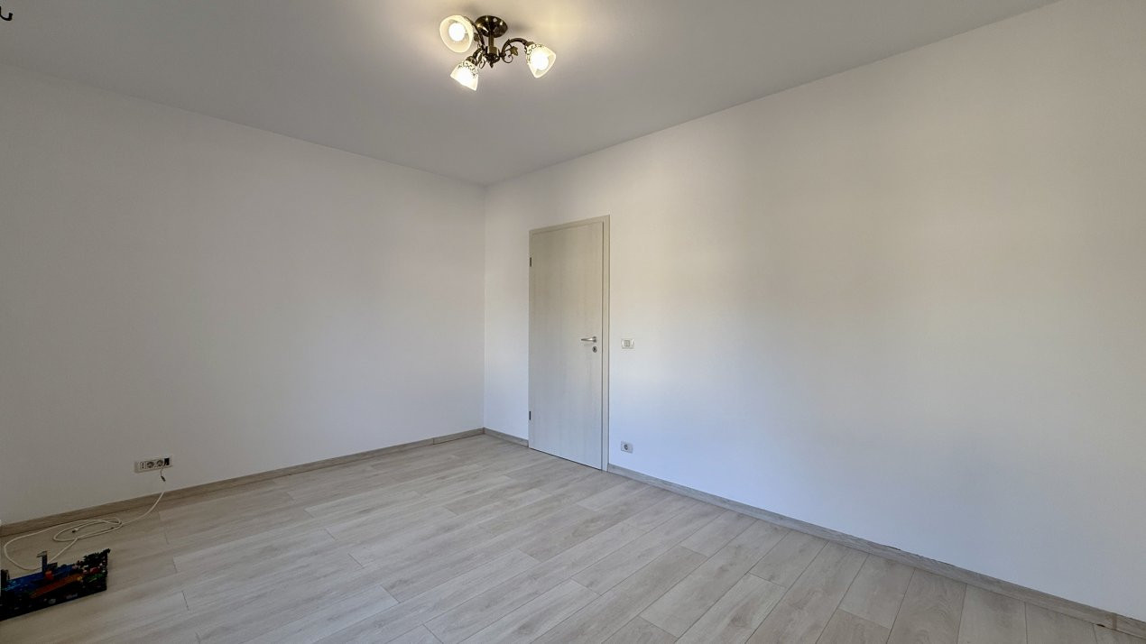 Casa individuala cu 4 camere, si teren de 250 mp, zona Giroc 8, foxfort.ro