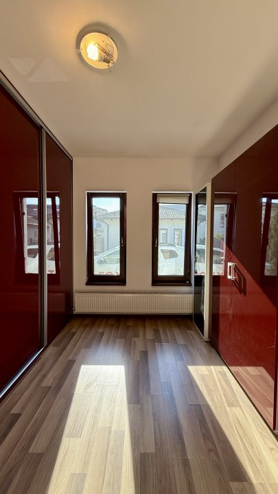 Casa individuala cu 4 camere, si teren de 250 mp, zona Giroc 9, foxfort.ro