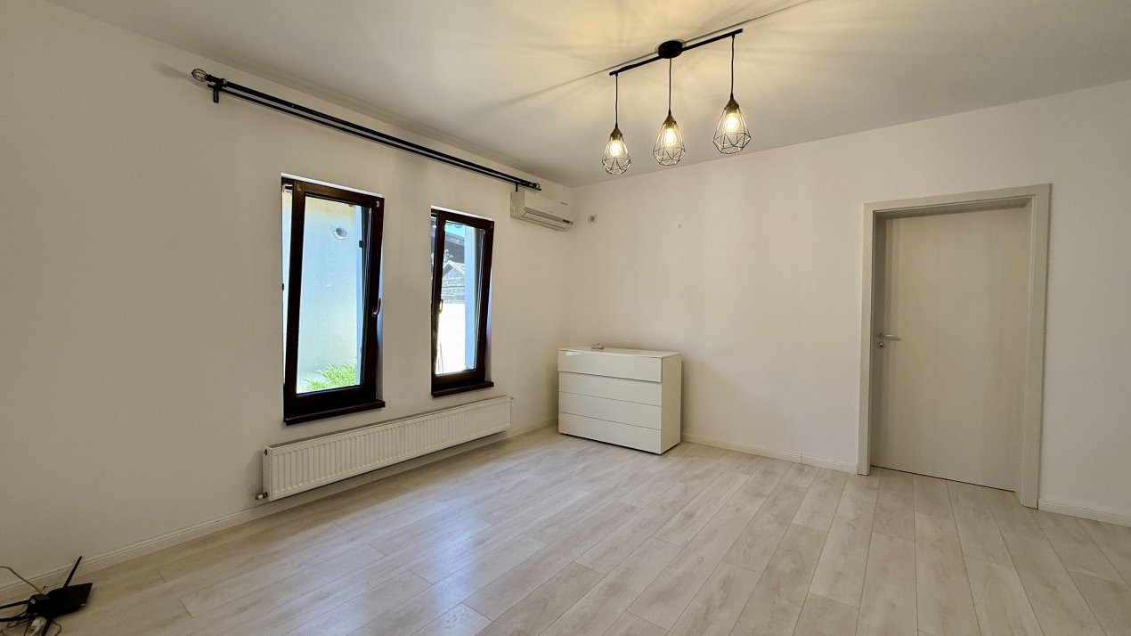 Casa individuala cu 4 camere, si teren de 250 mp, zona Giroc 17, foxfort.ro