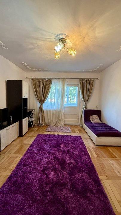 COMISION 0% Apartament cu o camera, balcon de inchiriat, zona Aem 5, foxfort.ro