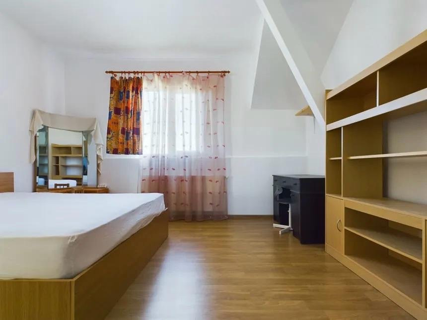 COMISION 0% Apartament cu 4 camere, 80 mp utili, in zona Bucovina  4, foxfort.ro