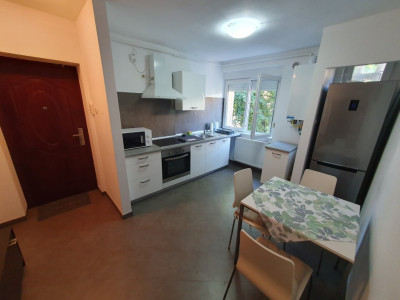 Apartament cu 2 camere de inchiriat, zona Central imagine mica 2, foxfort.ro
