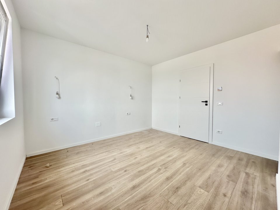 Duplex individual Mosnita cu 5 camere, 3 bai, zona Noul Lidl 10, foxfort.ro