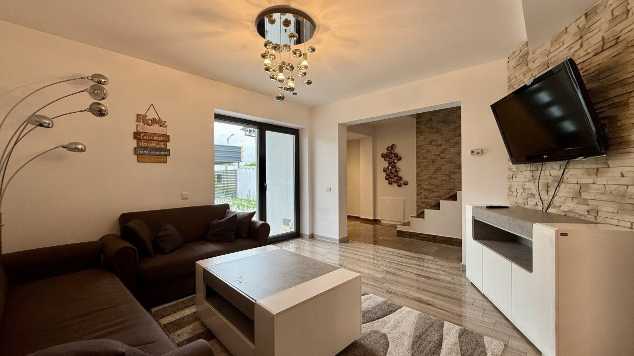 Apartament cu 3 camere semidecomandat - zona Giarmata 1, foxfort.ro