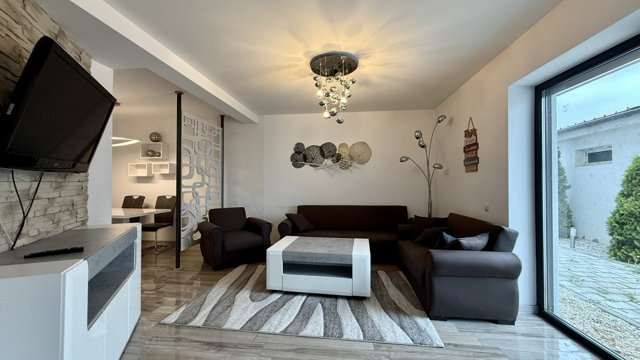 Apartament cu 3 camere semidecomandat - zona Giarmata 3, foxfort.ro