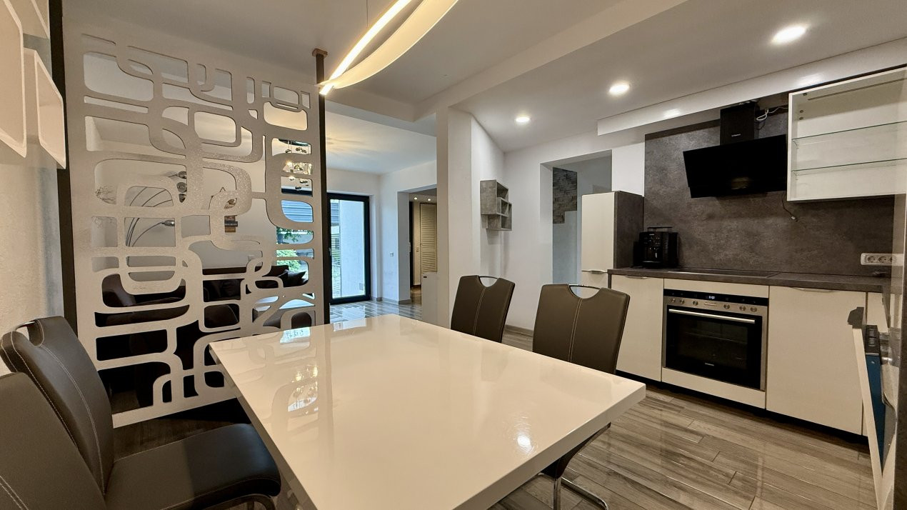 Apartament cu 3 camere semidecomandat - zona Giarmata 5, foxfort.ro