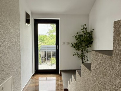 Apartament cu 3 camere semidecomandat - zona Giarmata imagine mica 22, foxfort.ro