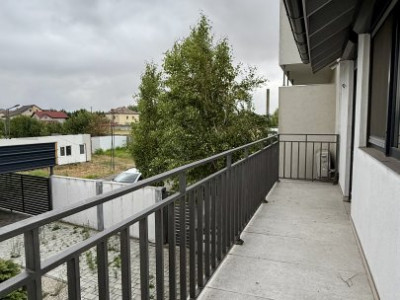 Apartament cu 3 camere semidecomandat - zona Giarmata imagine mica 25, foxfort.ro