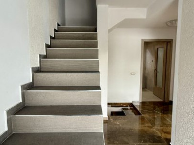 Apartament cu 3 camere semidecomandat - zona Giarmata imagine mica 26, foxfort.ro