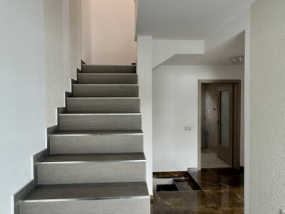 Apartament cu 3 camere semidecomandat - zona Giarmata imagine mica 28, foxfort.ro