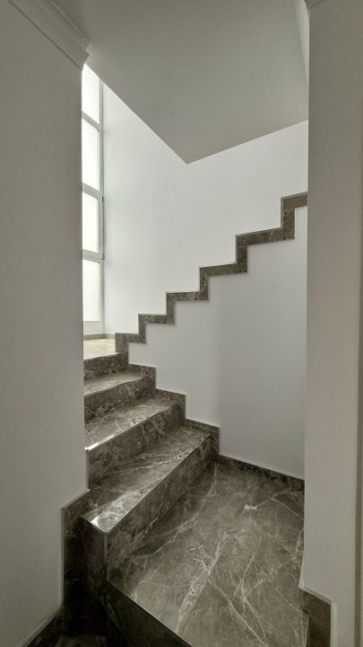 Duplex cu 3 camere si teren de 250 mp, zona Giarmata 19, foxfort.ro