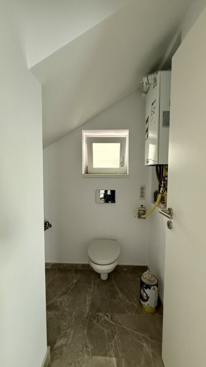 Duplex cu 3 camere si teren de 250 mp, zona Giarmata 20, foxfort.ro