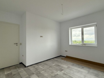 Duplex cu 3 camere si teren de 250 mp, zona Giarmata imagine mica 10, foxfort.ro