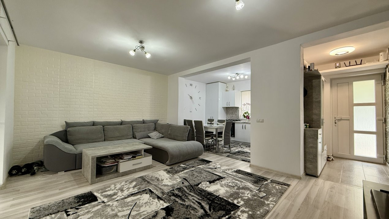 Comision 0% Casa insiruita, 3 camere, Sanandrei -  2 locuri de parcare 4, foxfort.ro