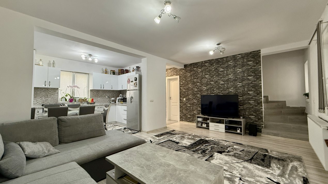 Comision 0% Casa insiruita, 3 camere, Sanandrei -  2 locuri de parcare 5, foxfort.ro