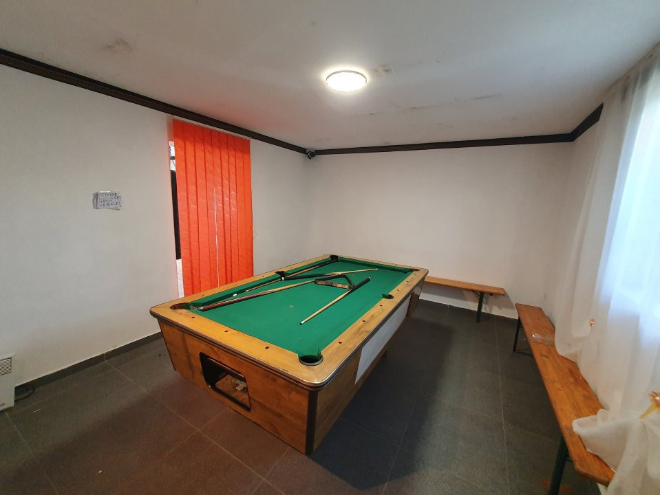 COMISION 0% Spatiu comercial cu 4 incaperi de vanzare in Denta, zona Central 15, foxfort.ro