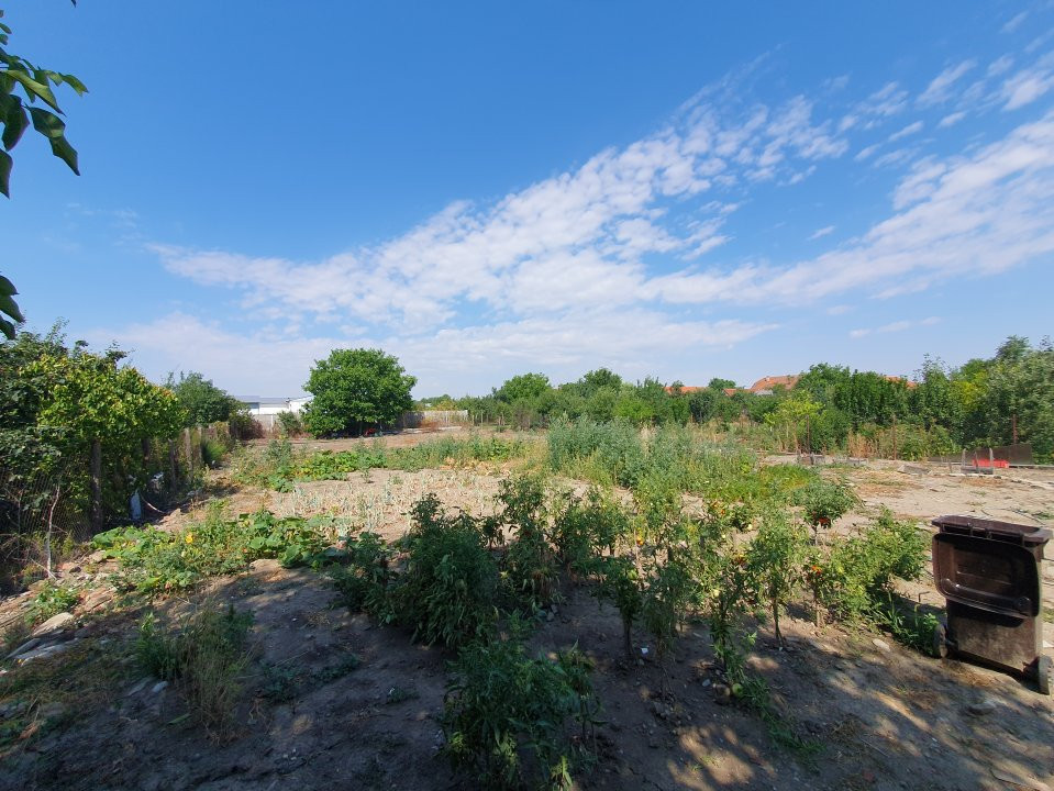 COMISION 0% Spatiu comercial cu 4 incaperi de vanzare in Denta, zona Central 18, foxfort.ro