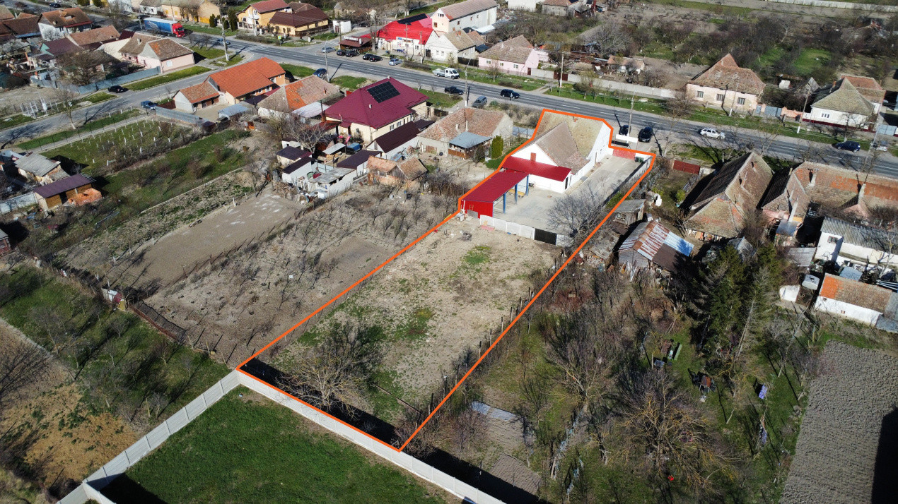 Spatiu comercial cu 4 incaperi de vanzare in Denta, zona Central 4, foxfort.ro