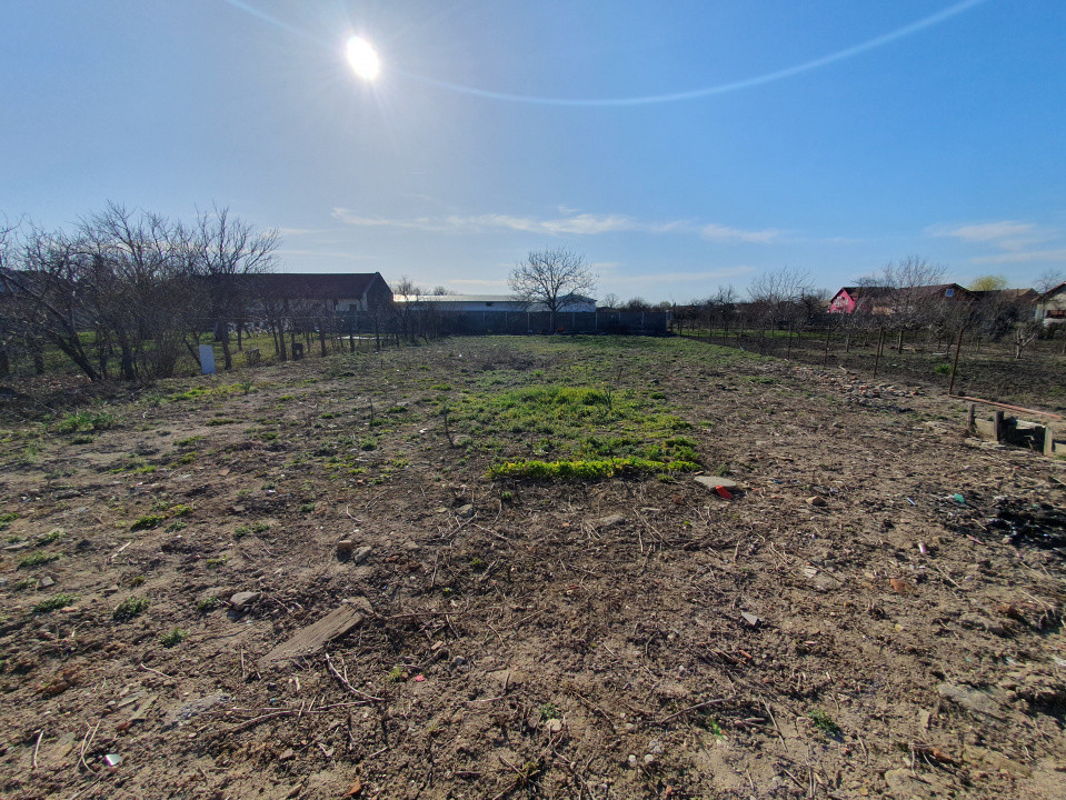 Spatiu comercial cu 4 incaperi de vanzare in Denta, zona Central 22, foxfort.ro