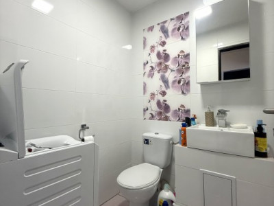 Apartament cu 3 camere, 2 bai, decomandat, 67 mp utili, in zona Cetatii imagine mica 9, foxfort.ro