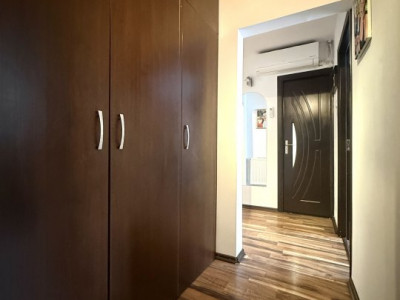 Apartament cu 3 camere, 2 bai, decomandat, 67 mp utili, in zona Cetatii imagine mica 11, foxfort.ro