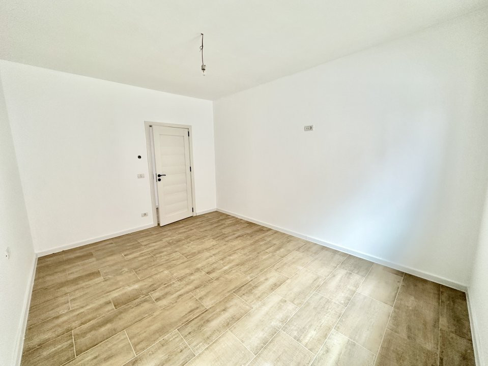 Duplex cu 3 camere si teren de 382 mp Mosnita zona Lidl 6, foxfort.ro