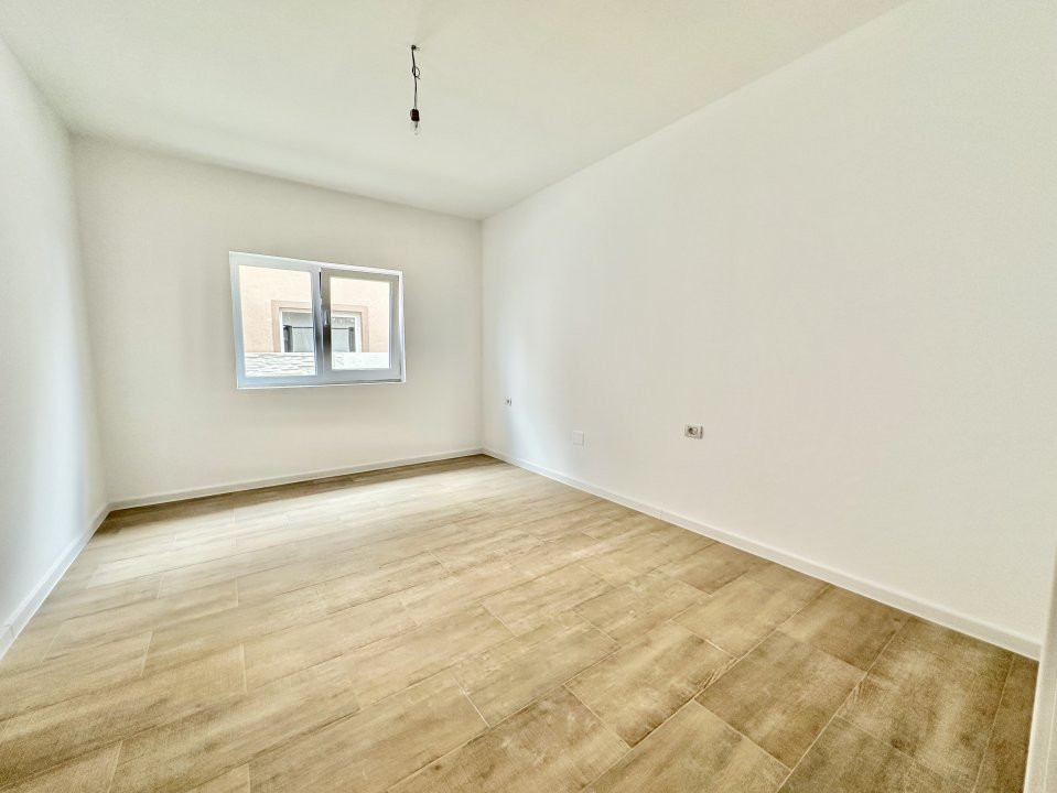 Duplex cu 3 camere si teren de 382 mp Mosnita zona Lidl 7, foxfort.ro