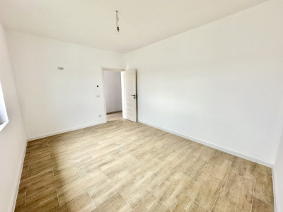 Duplex cu 3 camere si teren de 382 mp Mosnita zona Lidl imagine mica 9, foxfort.ro