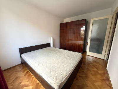 OPORTUNITATE INVESTITIE -Apartament cu 3 camere, etaj intermediar, zona Central imagine mica 4, foxfort.ro