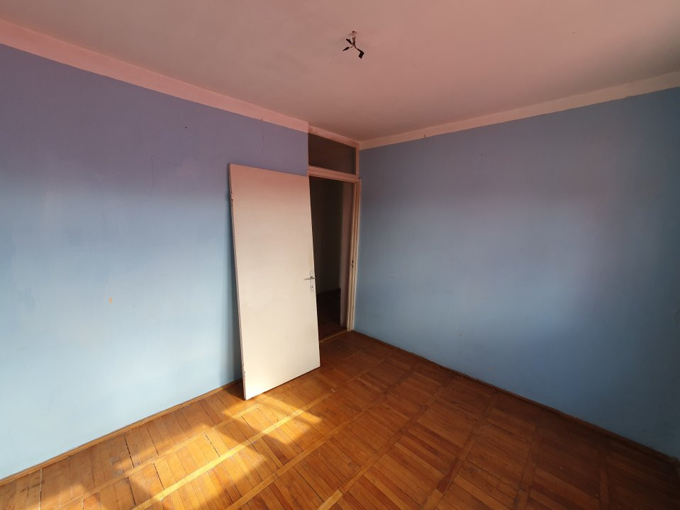Apartament cu 3 camere decomandat, vedere pe 2 parti, zona Dambovita 22, foxfort.ro