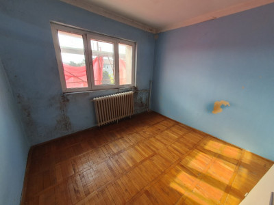 Apartament cu 3 camere decomandat, vedere pe 2 parti, zona Dambovita imagine mica 7, foxfort.ro