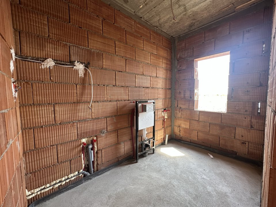 Duplex 3 camere, 2 bai - Mosnita Noua, Toate utilitatile 13, foxfort.ro