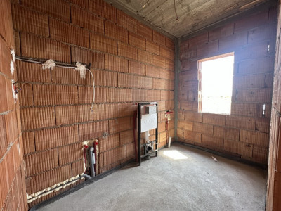 Duplex 3 camere, 2 bai - Mosnita Noua, Toate utilitatile imagine mica 13, foxfort.ro
