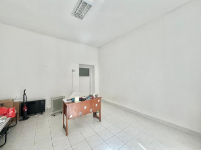 Casa de vanzare la curte comuna Zona Lunei - COMISION 0% imagine mica 3, foxfort.ro