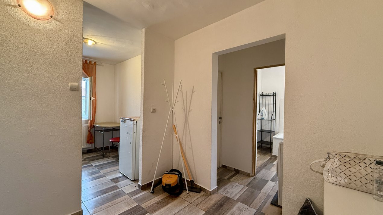 COMISION 0% Apartament cu 2 camere si 2 bai, decomandat, zona Aradului 7, foxfort.ro