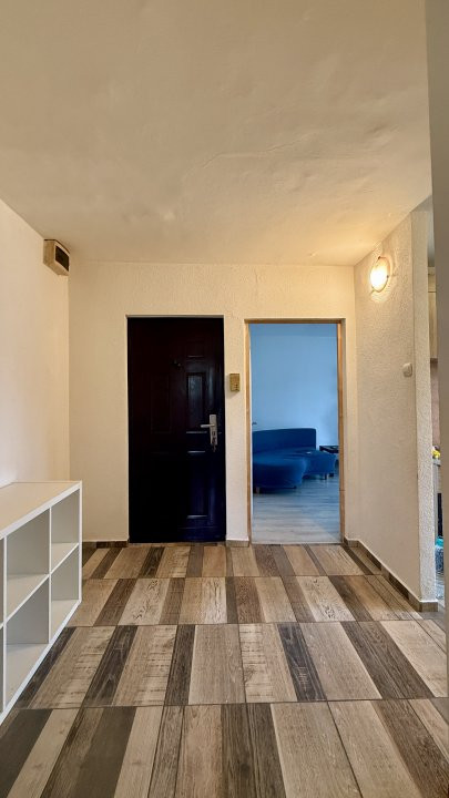 COMISION 0% Apartament cu 2 camere si 2 bai, decomandat, zona Aradului 8, foxfort.ro
