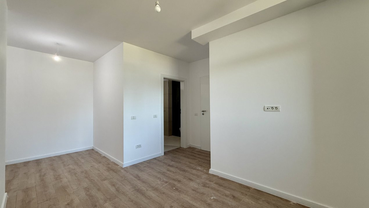 COMISION 0% Apartament de vanzare 3 camere, zona Torontalului 8, foxfort.ro