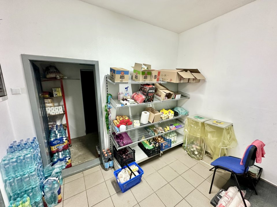 Spatiu comercial cu vitrina - zona centrala - Mosnita Noua - ID C8578 10, foxfort.ro