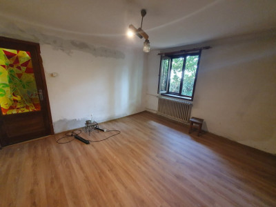 Apartament cu 2 camere, balcon de 3 mp - zona Dambovita imagine mica 4, foxfort.ro