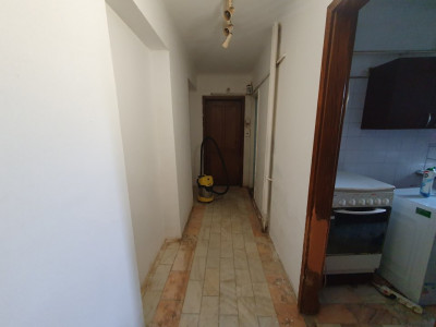 Apartament cu 2 camere, balcon de 3 mp - zona Dambovita imagine mica 13, foxfort.ro