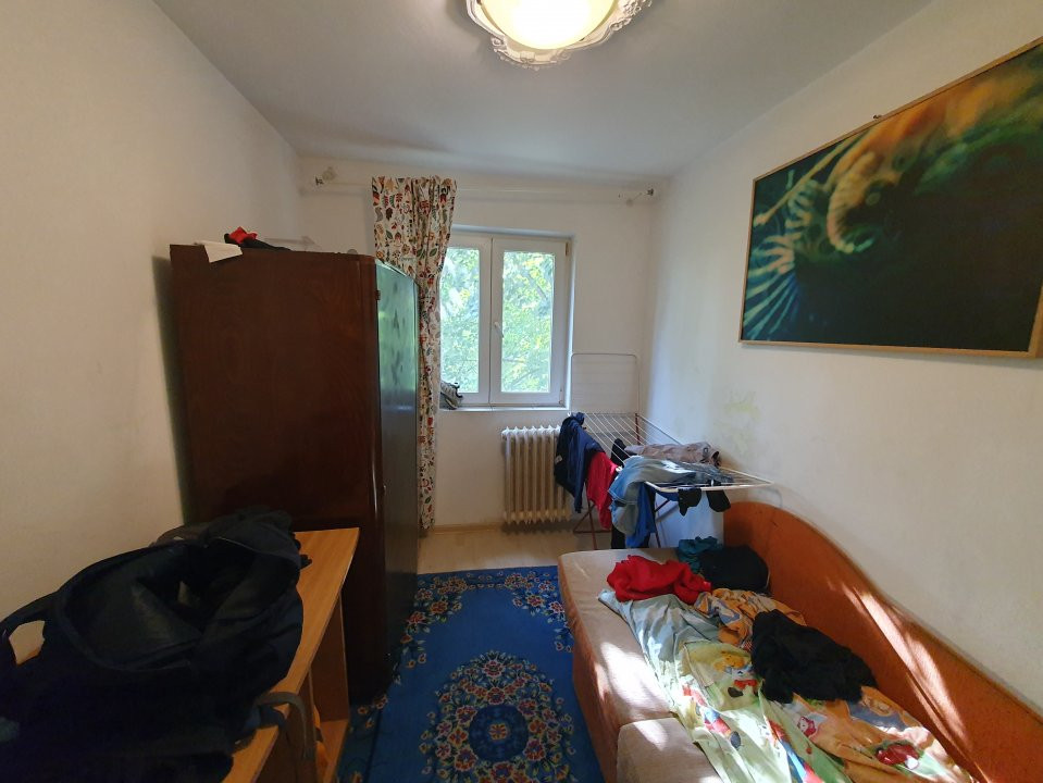Apartament cu 3 camere, etaj 3 - zona Sagului 5, foxfort.ro