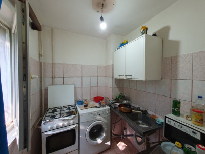 Apartament cu 3 camere, etaj 3 - zona Sagului imagine mica 6, foxfort.ro