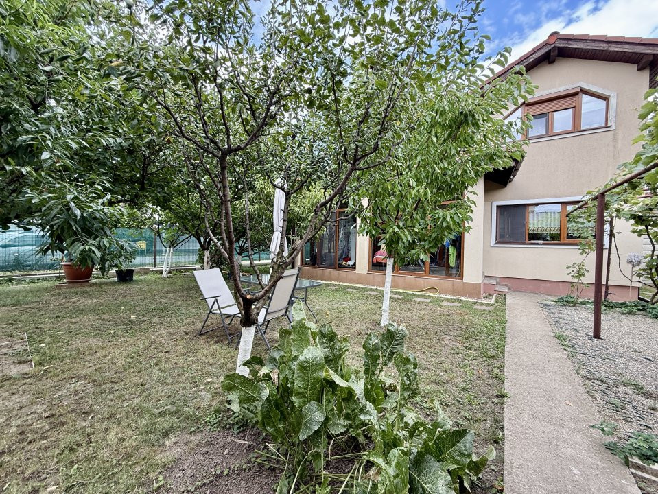 Casa individuala cu 5 camere si teren de 506 mp, zona Ghiroda 1, foxfort.ro