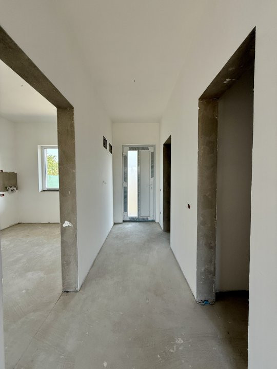 Triplex cu 3 camere, 115 mp, 2 bai - Zona Sacalaz 7, foxfort.ro