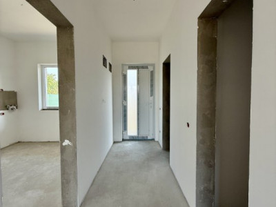 Triplex cu 4 camere, 115 mp, 3 bai - Zona Sacalaz imagine mica 17, foxfort.ro